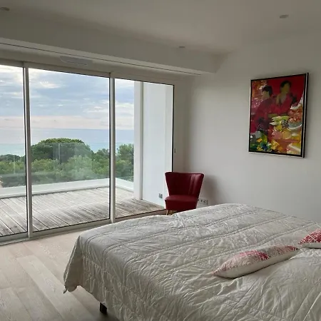 Californienne Avec Piscine Privee Et Climatisation - Fr-1-768-37 *